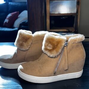 Brash Camel Faux Fur Ankle Booties